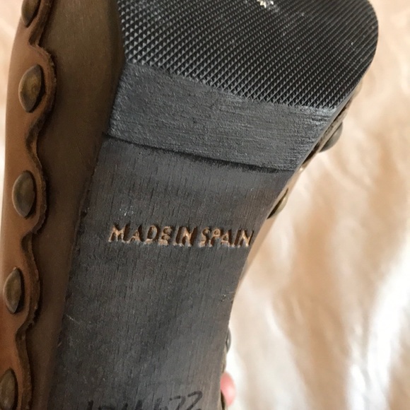 Stuart Weitzman brown studded clogs - Picture 6 of 8